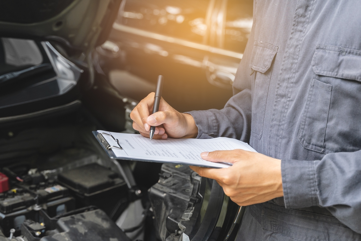 Brakes service job